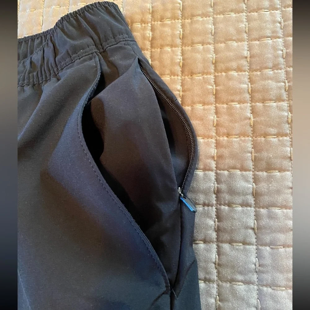 THE NORTH FACE ATHLETIC SHORTS - Picture 3 of 5